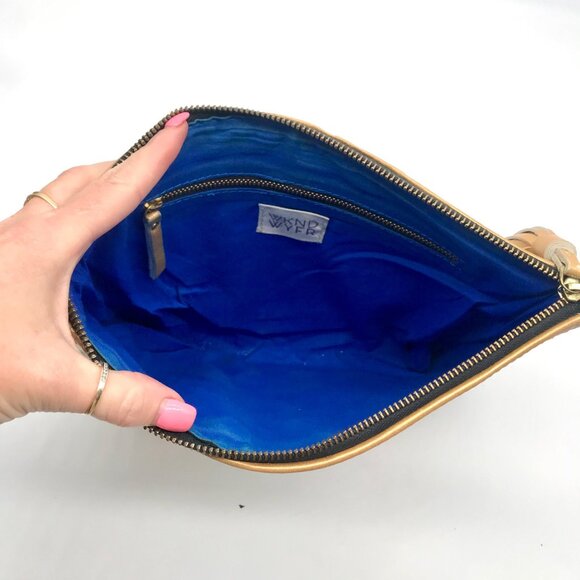 WKND WYFR Multi-Color Birds Of A Feather Clutch - Picture 10 of 10